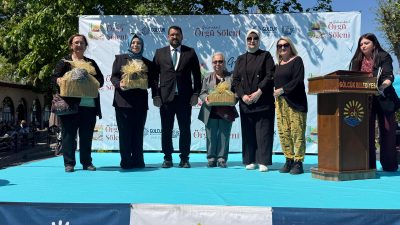 Gölcük Belediyesi tarafından düzenlenen “2. Geleneksel Örgü Şöleni”, Değirmendere Çınarlık