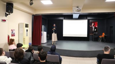 İzmit Belediyesi Diyetisyeni Hilal Katırağ Demir, Muammer Dereli Fen Lisesi