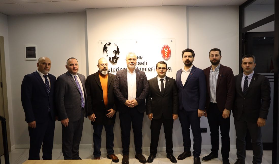 İzmit Belediyesi Meslek Odaları ve Sendikalar Masası Başkanı Cem Serhat