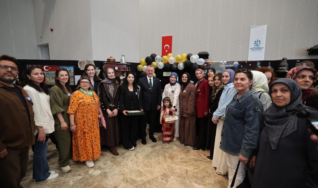 KO-MEK yıl sonu sergilerinin altıncısı İzmit’te açıldı. Kocaeli Büyükşehir Belediye