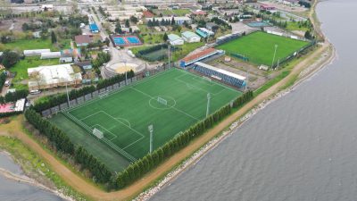 Kocaeli Büyükşehir Belediyesi’nin spora ve gençliğe yönelik yatırımları artarak devam