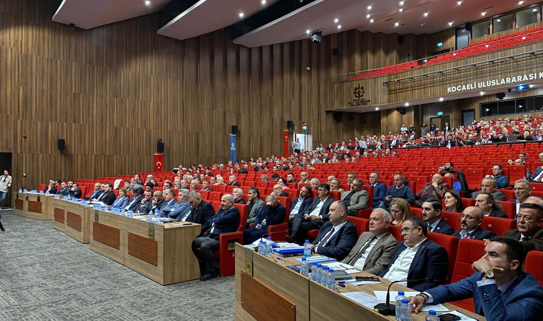 Kocaeli Büyükşehir Belediyesi’nin 2025 yılı denetim raporuna CHP grubu muhalefet