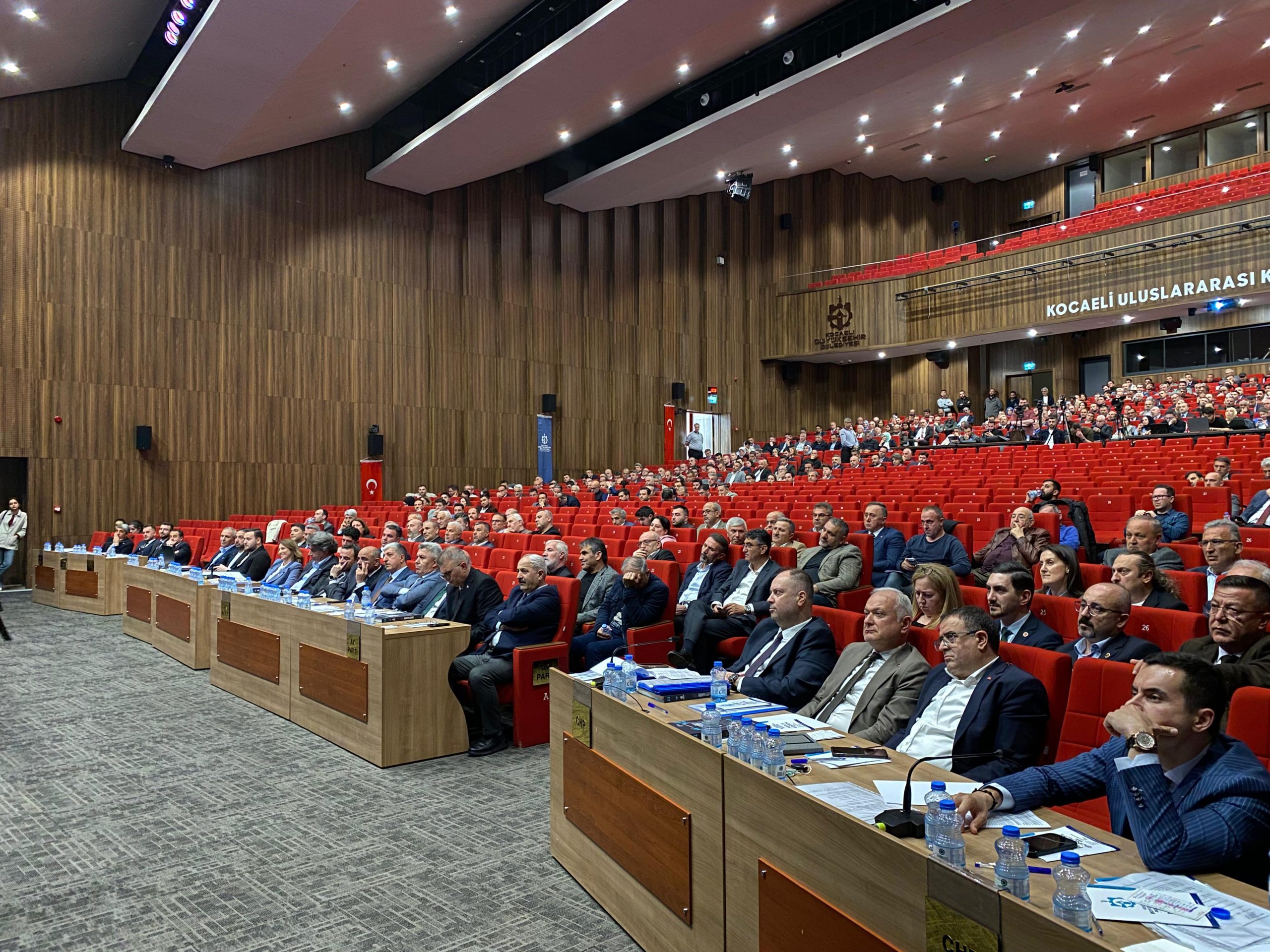 Kocaeli Büyükşehir Belediyesi’nin 2025 yılı denetim raporuna CHP grubu muhalefet