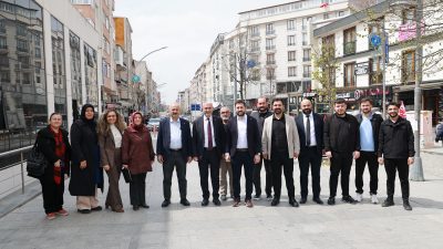 Gebze Belediye Başkanı Zinnur Büyükgöz, esnaf ziyaretleri kapsamında Şehit Numan