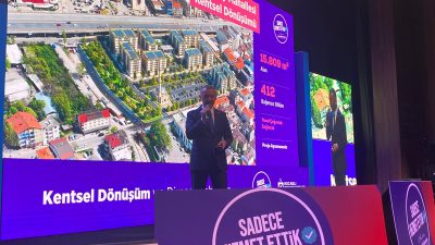 Kocaeli Büyükşehir Belediye Başkanı Tahir Büyükakın, kentsel dönüşüm çalışmalarına ilişkin