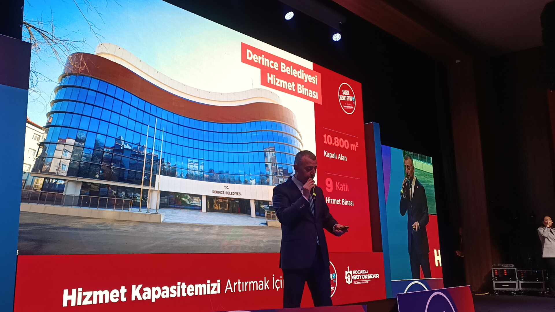 Büyükakın, Derince Belediye Başkanı Sertif Gökçe’nin eleştirilerine yanıt vererek, “eksikler