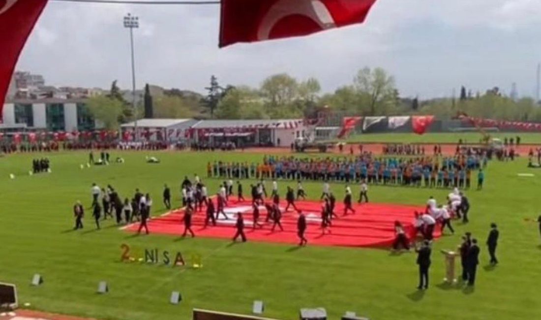 CHP Kocaeli İl Başkanlığı, Körfez’deki 23 Nisan töreninde Türk bayrağına