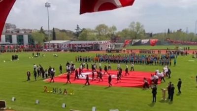 CHP Kocaeli İl Başkanlığı, Körfez’deki 23 Nisan töreninde Türk bayrağına