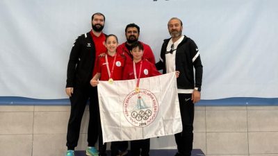 Körfez Gençlerbirliği’nin genç yüzücüleri Zehra Temel ve Poyraz Kaan Kaya