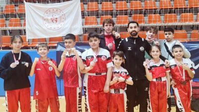 Kandıra Şehit Binbaşı Yavuz Sonat Güzel Spor Salonu'nda düzenlenen 23
