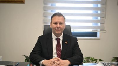 Kartepe Belediyesi Başkan Yardımcısı Enes Emengen, sosyal medya hesabından yaptığı