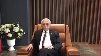 Kocaeli’de ülkücü camianın tanınan isimlerinden Zekai Kahyaoğlu’nun kızı Zümrüt Tuğba Kahyaoğlu,