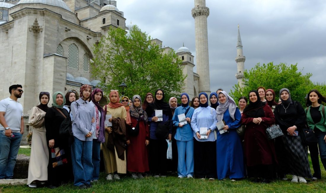 Kocaeli Büyükşehir Belediyesi tarafından hayata geçirilen “Bir Kitap, Bir Şehir,