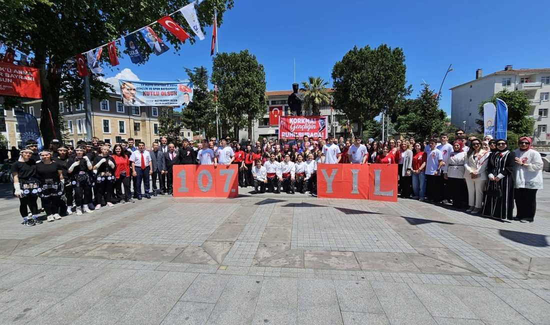 Gölcük’te 19 Mayıs Atatürk'ü Anma Gençlik ve Spor Bayramı'nın 107’inci