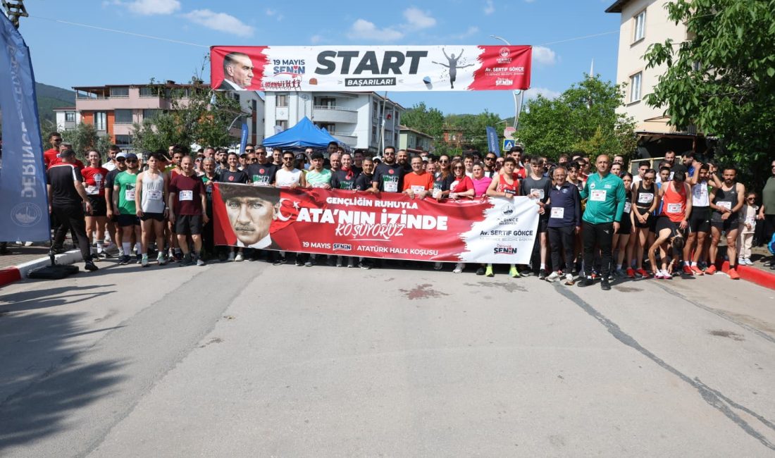 Derince Belediyesi tarafından düzenlenen Atatürk Halk Koşusu, yaklaşık 200 kişinin
