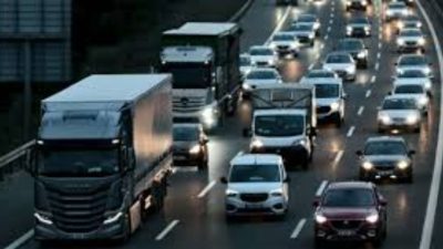 Kocaeli'de Kurban Bayramı trafik tedbirleri kapsamında İstanbul istikametine gidecek ağır