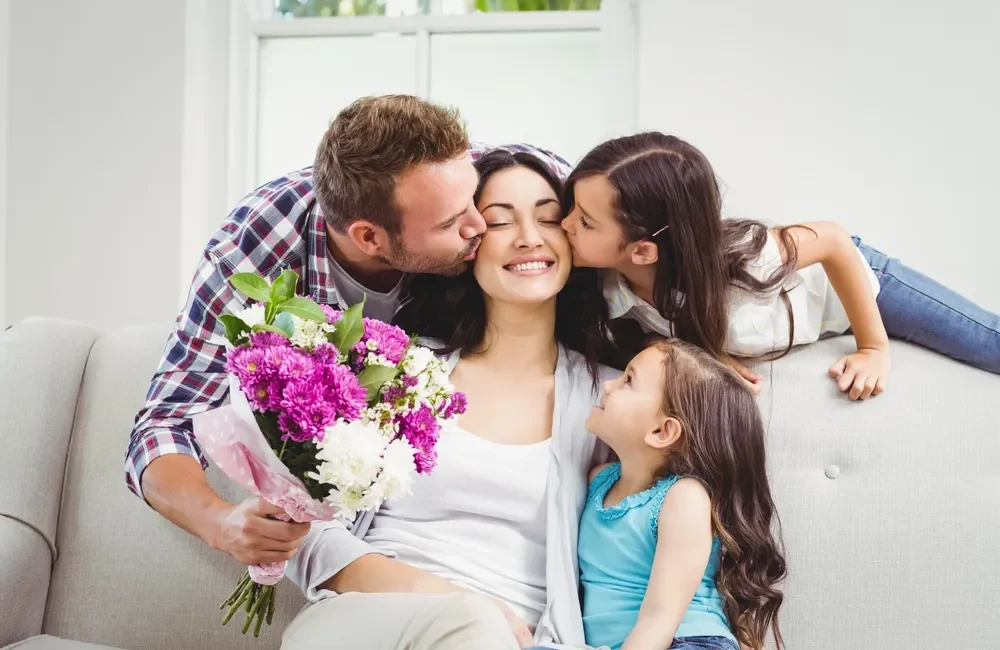 Günlük yaşamda annelerin üstlendiği sorumlulukların çoğu fiziksel gibi görünse de