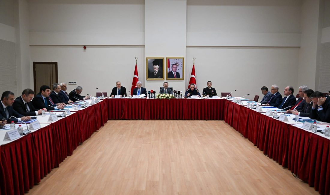 Kocaeli'de nisan ayında terör ve kaçakçılık operasyonlarında 10 kişi tutuklanırken