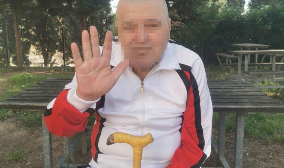 Kocaeli'de icra yoluyla kaybettiği dairesinde yaşayan 60 yaşındaki S.K., bir