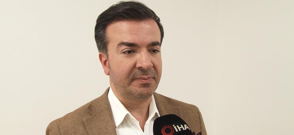 Doç. Dr. Serdar Durak, mide ve kolon kanserlerinin artık 20’li