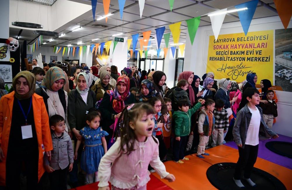 Çayırova'da bu yıl 2'ncisi düzenlenen bilim şenliği, 4 gün boyunca