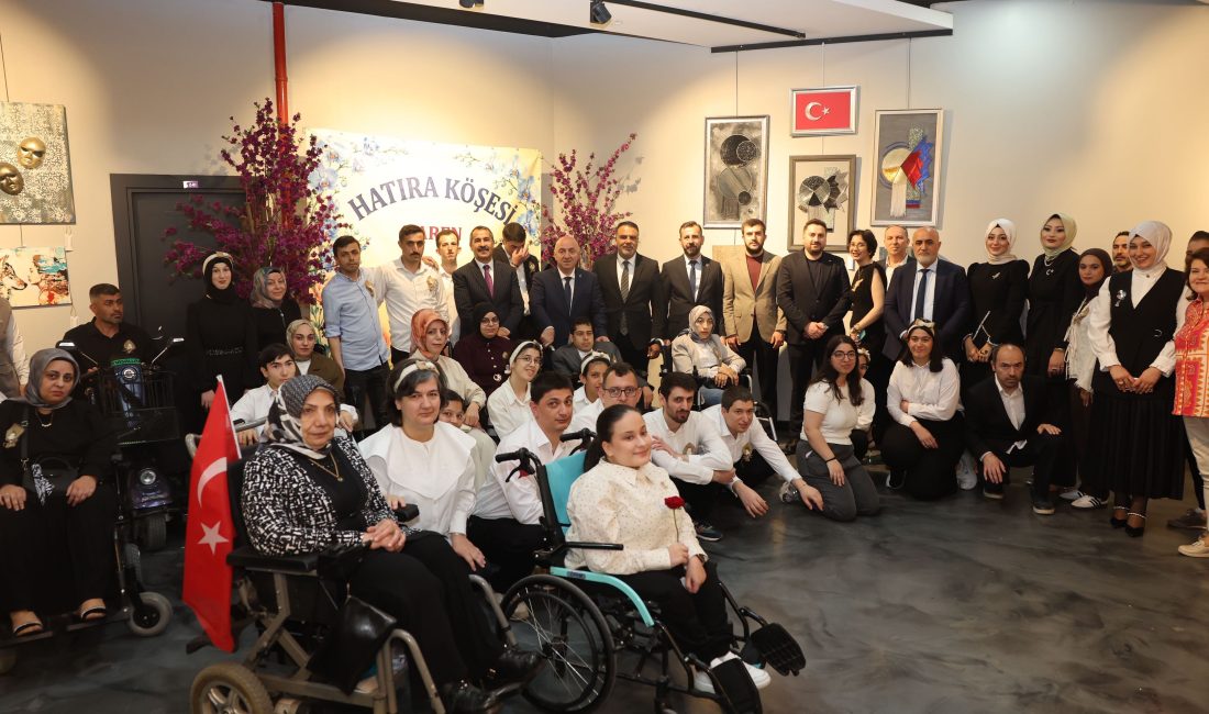 Darıca Belediyesi Engelsiz Yaşam Merkezi (DAREN) kursiyerlerinin yıl boyunca hazırladıkları