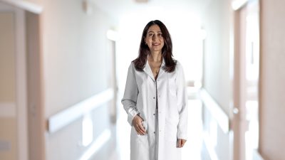 Fibromiyaljinin vücudun birçok bölgesinde hassasiyet ve yaygın kas ağrısıyla seyreden