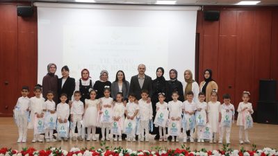 Çayırova'da faaliyet gösteren çocuk kulüplerinde eğitim gören minik öğrenciler için