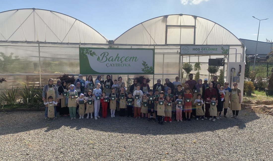 Çayırova'da vatandaşları doğayla bir araya getiren "Bahçem Çayırova" projesi kapsamında