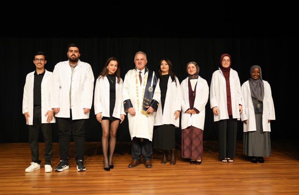 Kocaeli Sağlık ve Teknoloji Üniversitesi (KOSTÜ) Eczacılık Fakültesi 1. sınıf