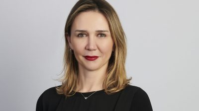L'Oréal Türkiye, 'L'Oréal Türkiye 50+ Tekno Kadın Guru Programı' ile