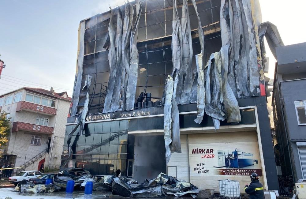 Kocaeli'nin Dilovası ilçesinde kozmetik dolum tesisinde çıkan ve 7 kişinin