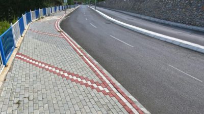 Kocaeli Büyükşehir Belediyesi, havaların ısınmasıyla birlikte asfalt sezonunu açarak Gölcük,