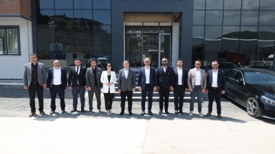 Derince Belediye Başkanı Av. Sertif Gökçe, ilçedeki siyasi partilerin ilçe