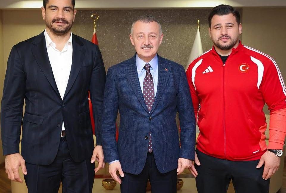 Türkiye Güreş Federasyonu Başkanı Taha Akgül ve Ata sporumuzun efsane