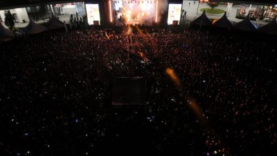 Kocaeli Büyükşehir Belediyesi’nin EnFest etkinlikleri kapsamında sahne alan ünlü rap
