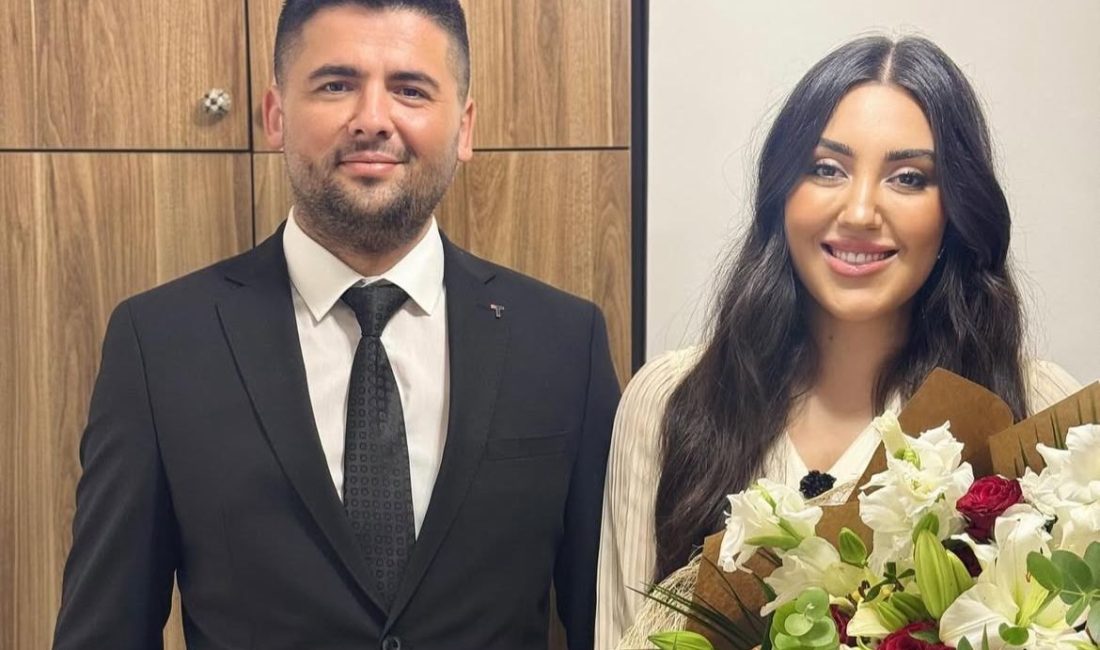 Milliyetçi Hareket Partisi (MHP) Kandıra İlçe Başkanı Güngör Gödek, nişanlısı