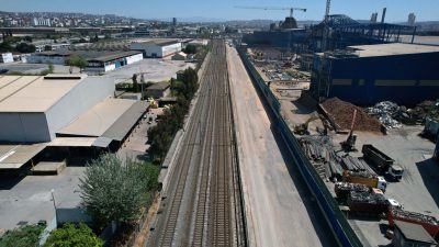Kocaeli Büyükşehir Belediyesi, Darıca Emek Mahallesi’nde yer alan ve sanayi