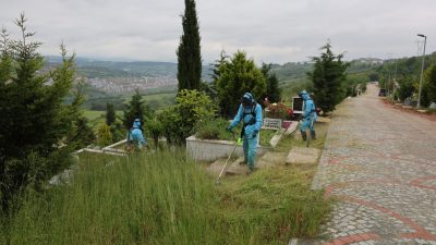 Kocaeli Büyükşehir Belediyesi, Kurban Bayramı öncesi kent genelindeki mezarlık ve