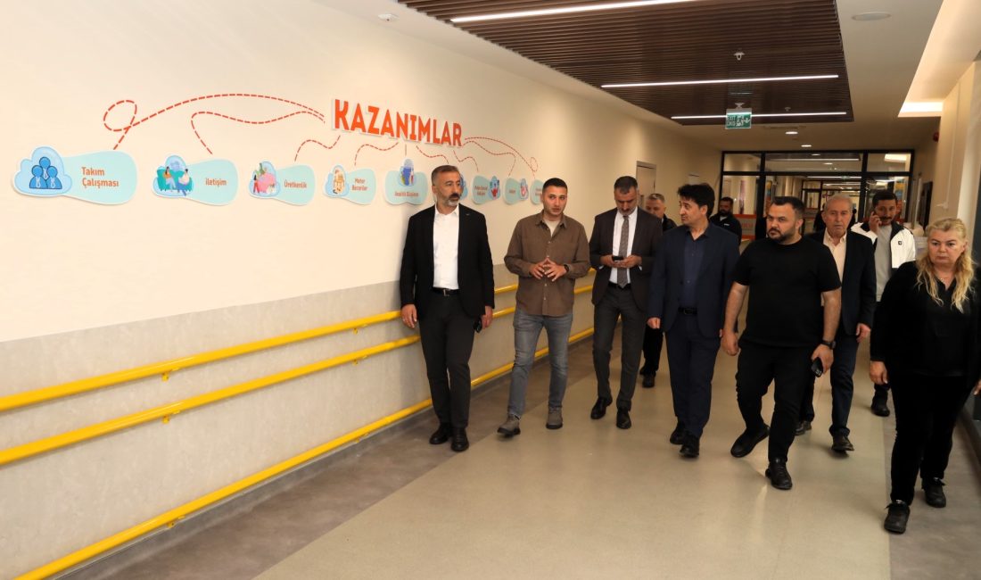 Kocaeli’de bulunan hemşehri dernek başkanları, Kocaeli Büyükşehir Belediyesi’nin hayata geçirdiği