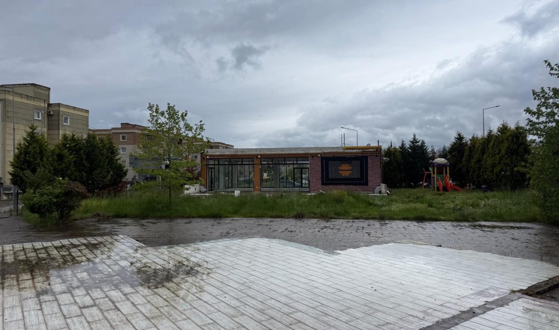 İzmit Belediyesi, Alikahya Atatürk Mahallesi’nde belediyeye devri tamamlanan sosyal tesisi