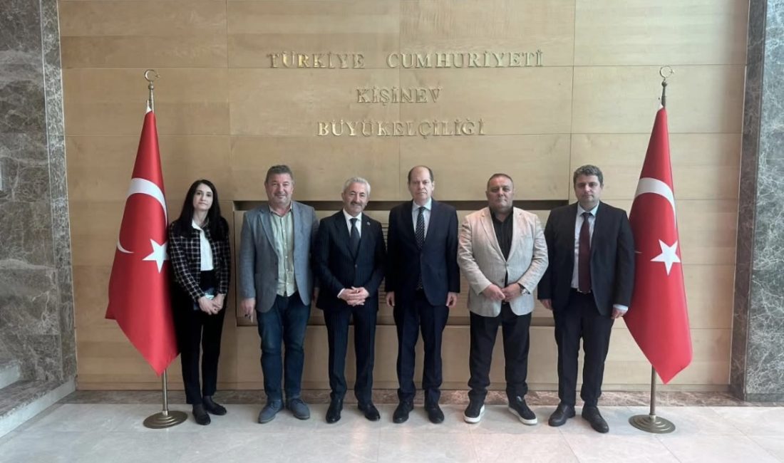 İzmit Belediyesi ile Moldova'nın Ungheni Belediyesi arasında imzalanan kardeş şehir