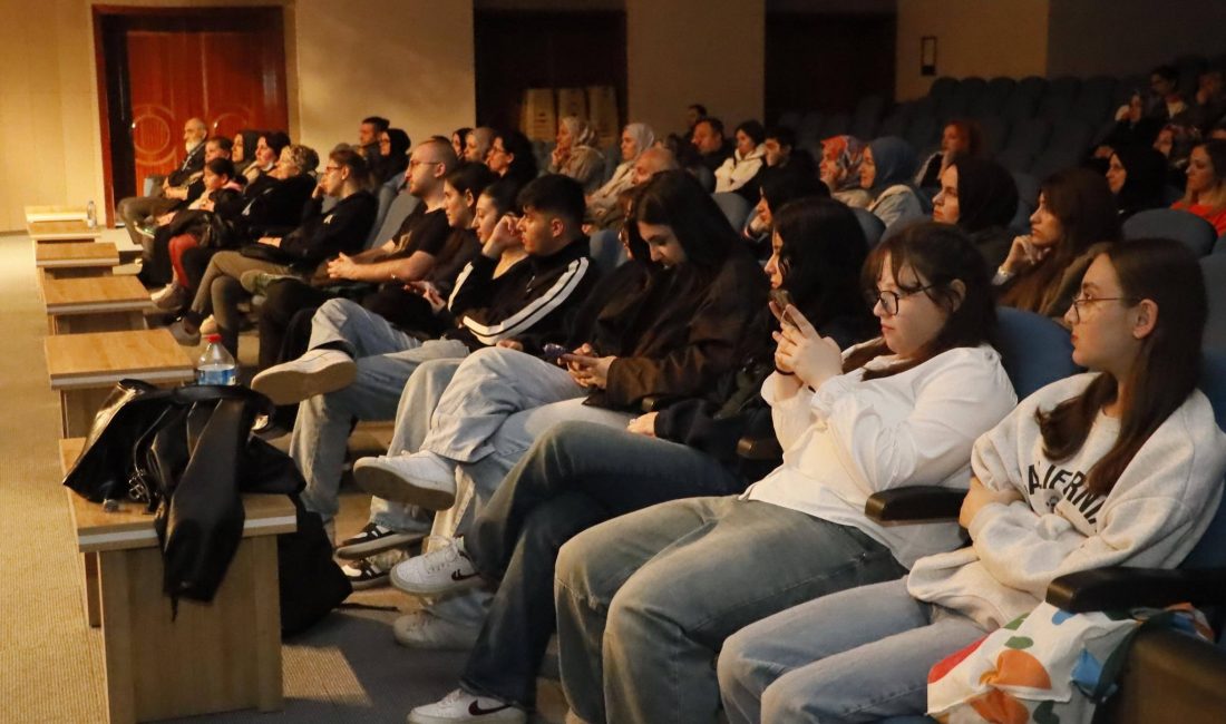Körfez Belediyesi’nin Mayıs ayı kültür ve sanat etkinlikleri kapsamında sahneye