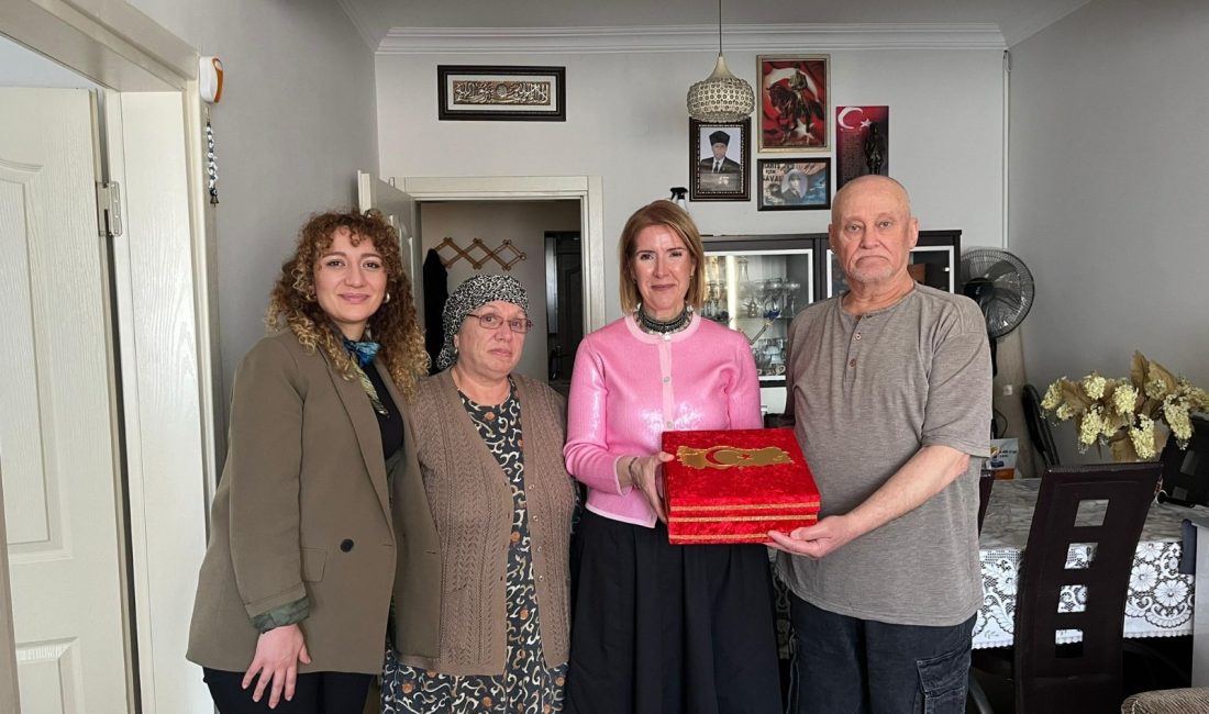 İzmit Belediyesi, Darıca’da ikamet eden Kıbrıs Gazileri İlbeyi Özkan ve