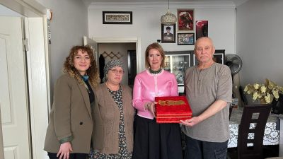 İzmit Belediyesi, Darıca’da ikamet eden Kıbrıs Gazileri İlbeyi Özkan ve