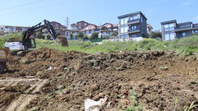 İzmit Belediyesi, mahallelerin ihtiyaçlarına yönelik çalışmalarına bir yenisini daha ekleyerek