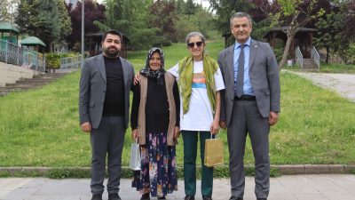 
İzmit Belediyesi Başkan Yardımcısı Lütfü Obuz ve Muhtarlık İşleri Müdürü