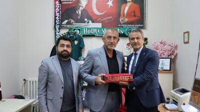 İzmit Belediyesi Başkan Yardımcısı Lütfü Obuz ve Muhtarlık İşleri Müdürü