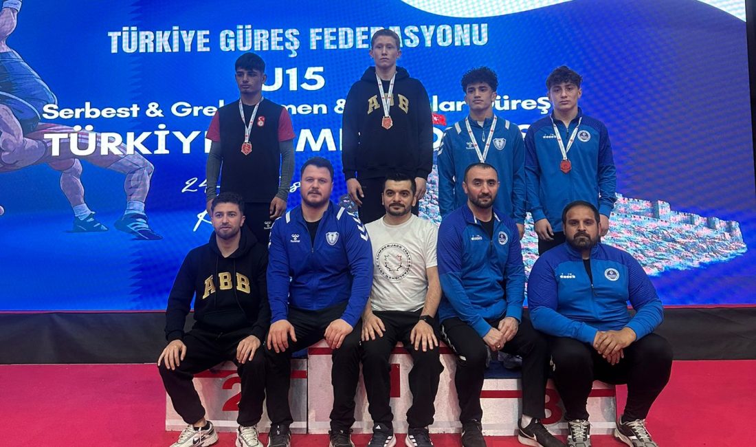 Kocaeli Büyükşehir Belediyesi Kağıtspor Kulübü, farklı branşlarda elde ettiği derecelerle
