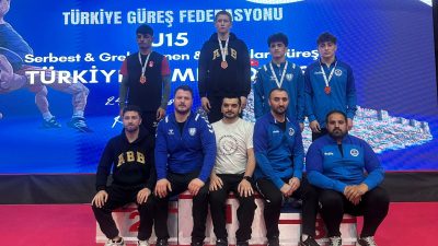 Kocaeli Büyükşehir Belediyesi Kağıtspor Kulübü, farklı branşlarda elde ettiği derecelerle